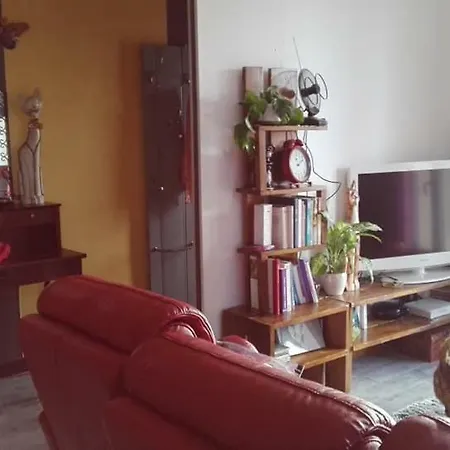 ホームステイ Chez Nany